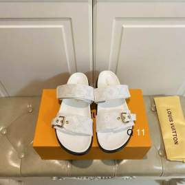 Picture of Louis Vuitton Shoes _SKULVsz35-40Y010112325